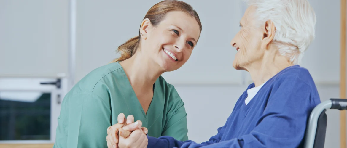 Auxiliar de Saúde e Geriatria